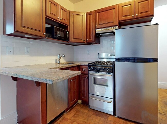 141 E 61st St unit 5E, New York, NY 10065 - photo 4