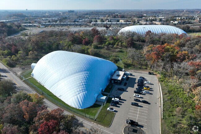 The Golf Dome at Braemar Golf Course is a state-of-the-art indoor driving range.