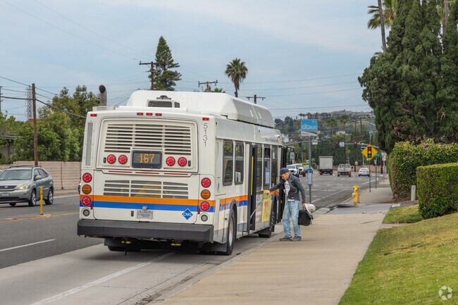 The OC Bus system in Villa Park runs on-time and has great customer service.