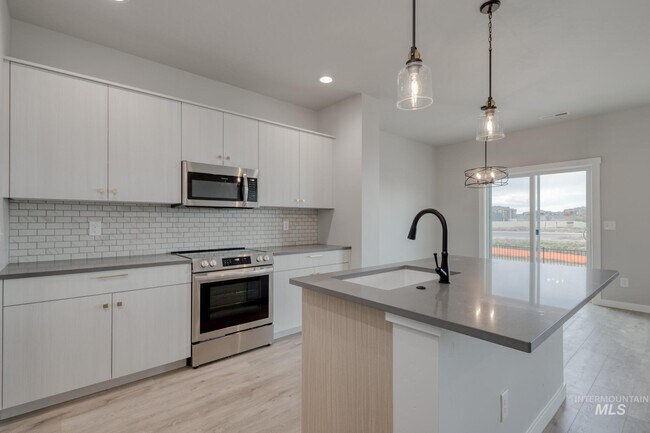 224 Moose St, Horseshoe Bend, ID 83629 - photo 4