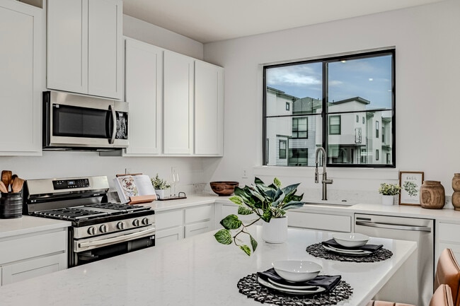 2078 S Holly St unit 3, Denver, CO 80222 - photo 3