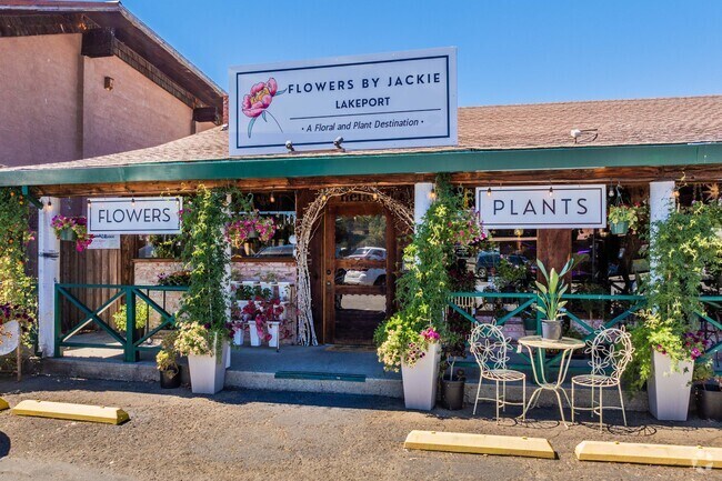 Flowers by Jackie is one of the many local small businesses in North Lakeport.