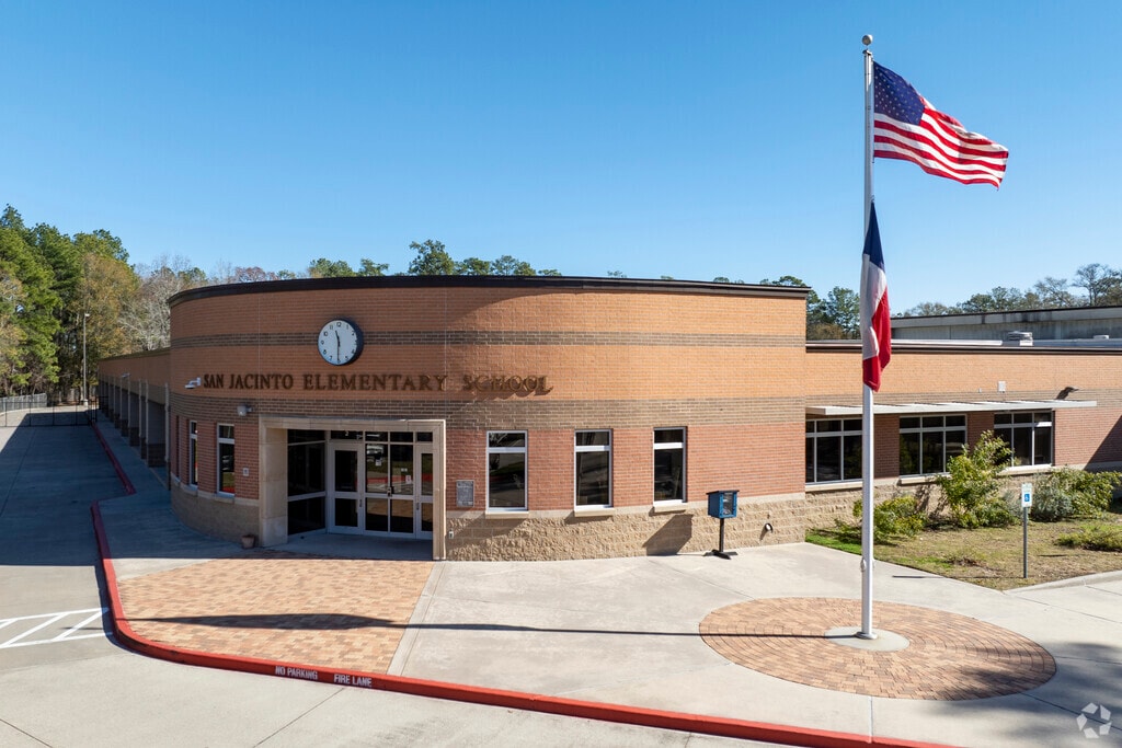 San Jacinto Elementary has a B - grade from Niche.