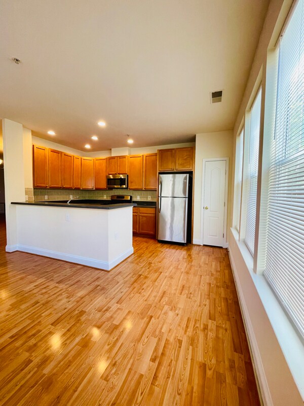 12824 Clarksburg Square Rd, Clarksburg, MD 20871