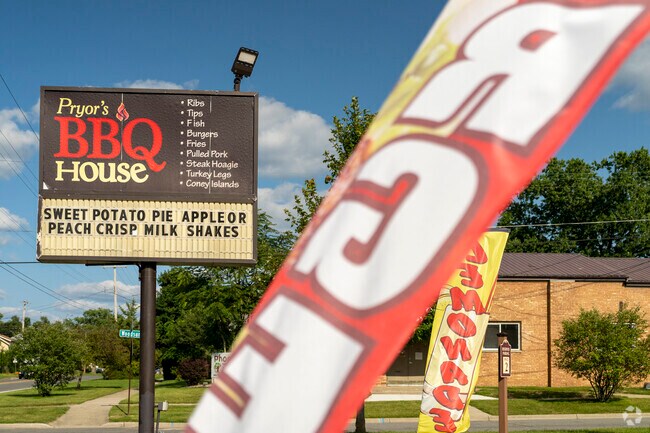 Exchange locals head to Pryor's BBQ House for the best barbecue in the neighborhood.