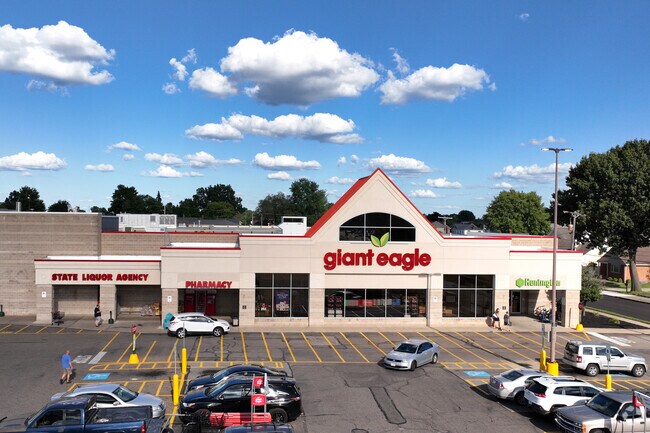 Giant Eagle grocery store is near the Fairgrounds neighborhood.