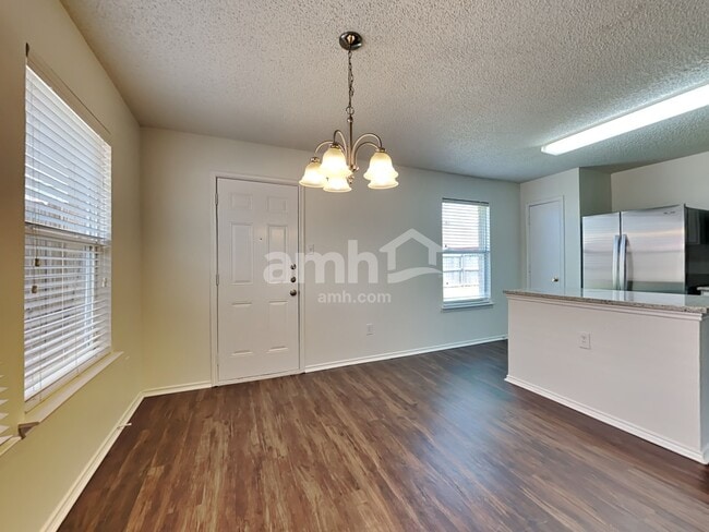 5428 Kleberg Dr, Grand Prairie, TX 75052 - photo 6