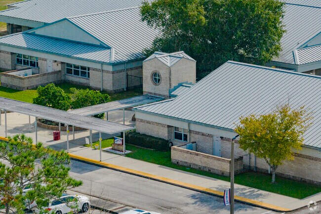 Located in Ormond Beach Florida, Pathways Elementary services students in grades K-5.