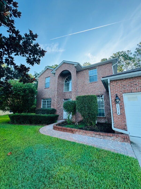 2574 Whispering Pines Dr, Orange Park, FL 32003
