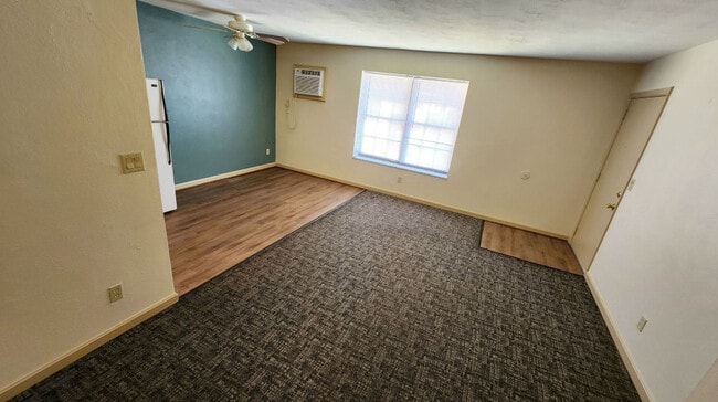 Spring Manor Apartments, New Albany, IN 47150 - photo 2