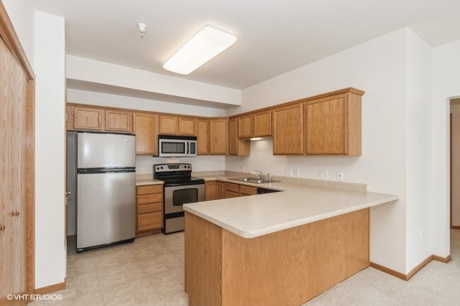 60 E Jefferson St unit 6, North Liberty, IA 52317 - photo 4