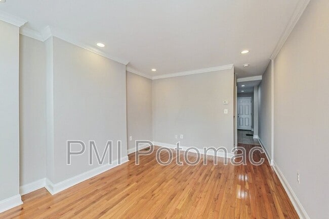 834 N Stricker St, Baltimore, MD 21217 - photo 4