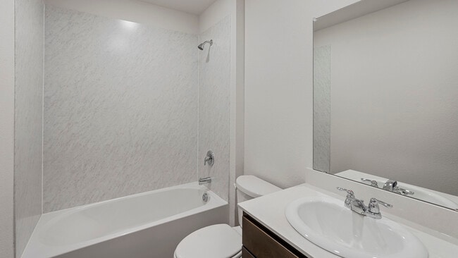 201 Seratoga St unit 36201405, Corsicana, TX 75110 - photo 3