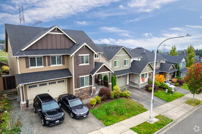 The landscape in Southeast Auburn are serene and quiet.