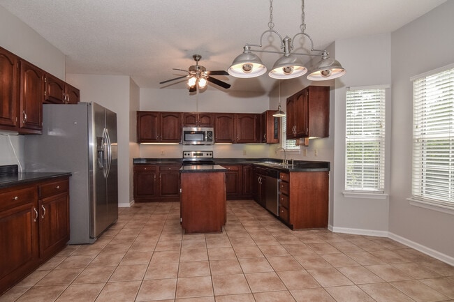 1827 Falling Creek Cir, Mount Pleasant, SC 29464 - photo 6