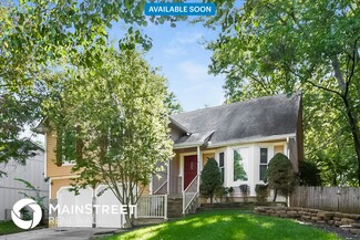 1039 E Oakview St, Olathe, KS 66061