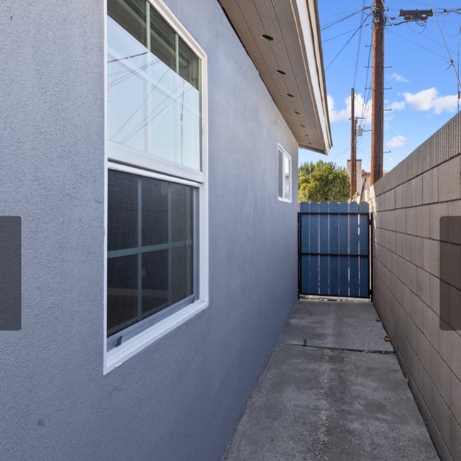 15247 Binney St unit 15247 1/2, Hacienda Heights, CA 91745 - photo 3