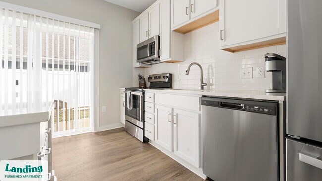 1720 Rocky River Rd unit 1128-A, Charlotte, NC 28213 - photo 6