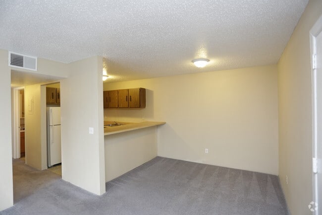 Cottonwood Creek, Saint Joseph, MO 64506 - photo 7