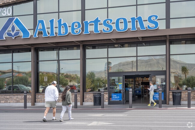 Residents of La Madre Foothills head to Albertsons for groceries and more.