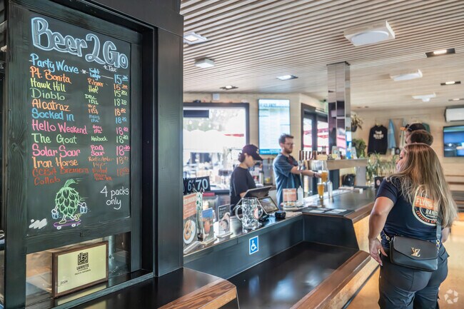 Headlands Brewery serves up a variety of craft beer in the Reliez Valley Area.