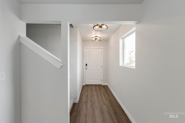 2534 W Fallon Loop, Nampa, ID 83651 - photo 2