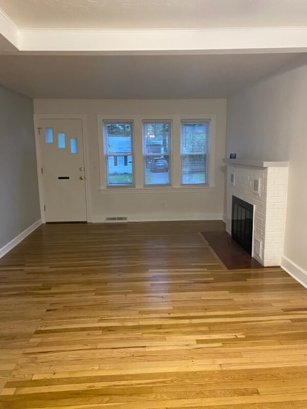 174 Lakewood Dr, Avon Lake, OH 44012 - photo 2