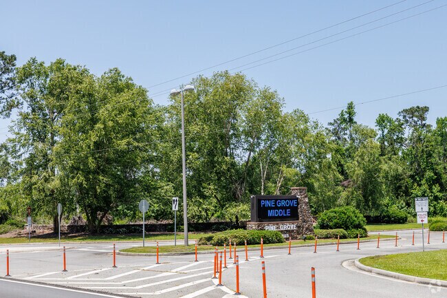 Pine Grove Middle School is part of the Lowndes County School system located in Bemis.