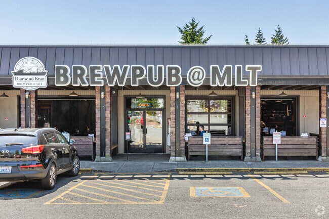 Diamond Knot Brewpub is a popular spot to grab lunch with a large patio for Cascade View logals.