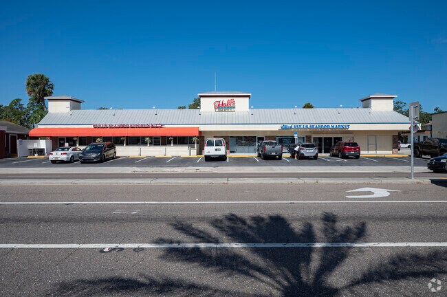 Hull's Seafood in Ormond Beach is a long-time, local, fresh seafood market and casual eatery.