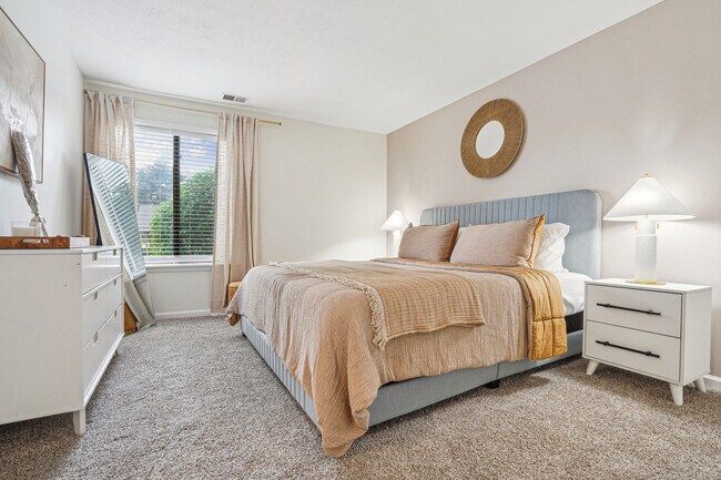 Woodbridge Apartments, Fort Wayne, IN 46825 - photo 6