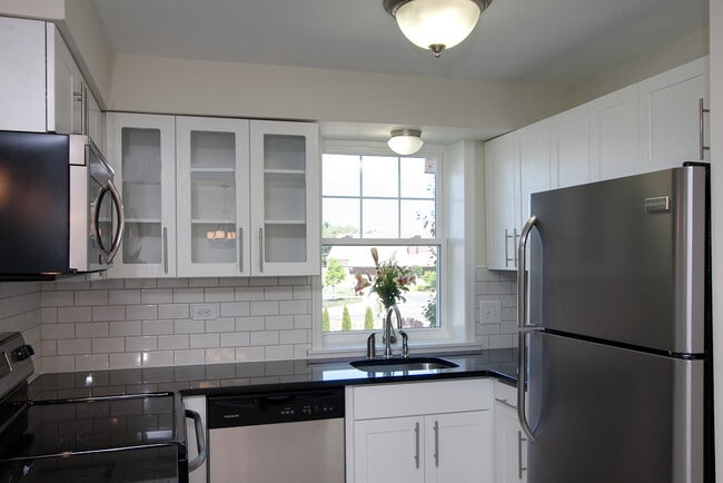 Wayne Manor, Wayne, PA 19087 - photo 6