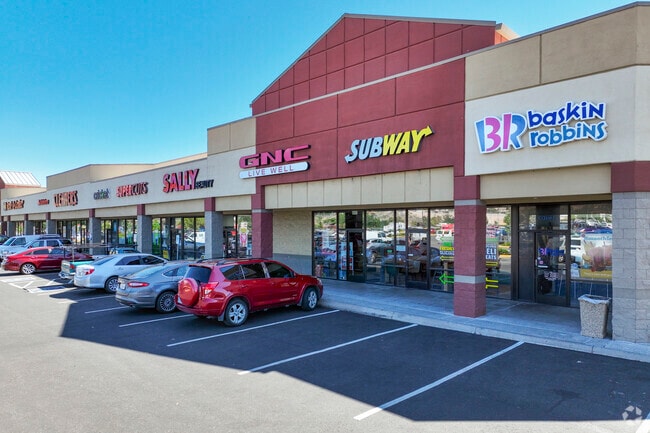 Close to Wildcreek are a number of chain restaurants and specialty stores.