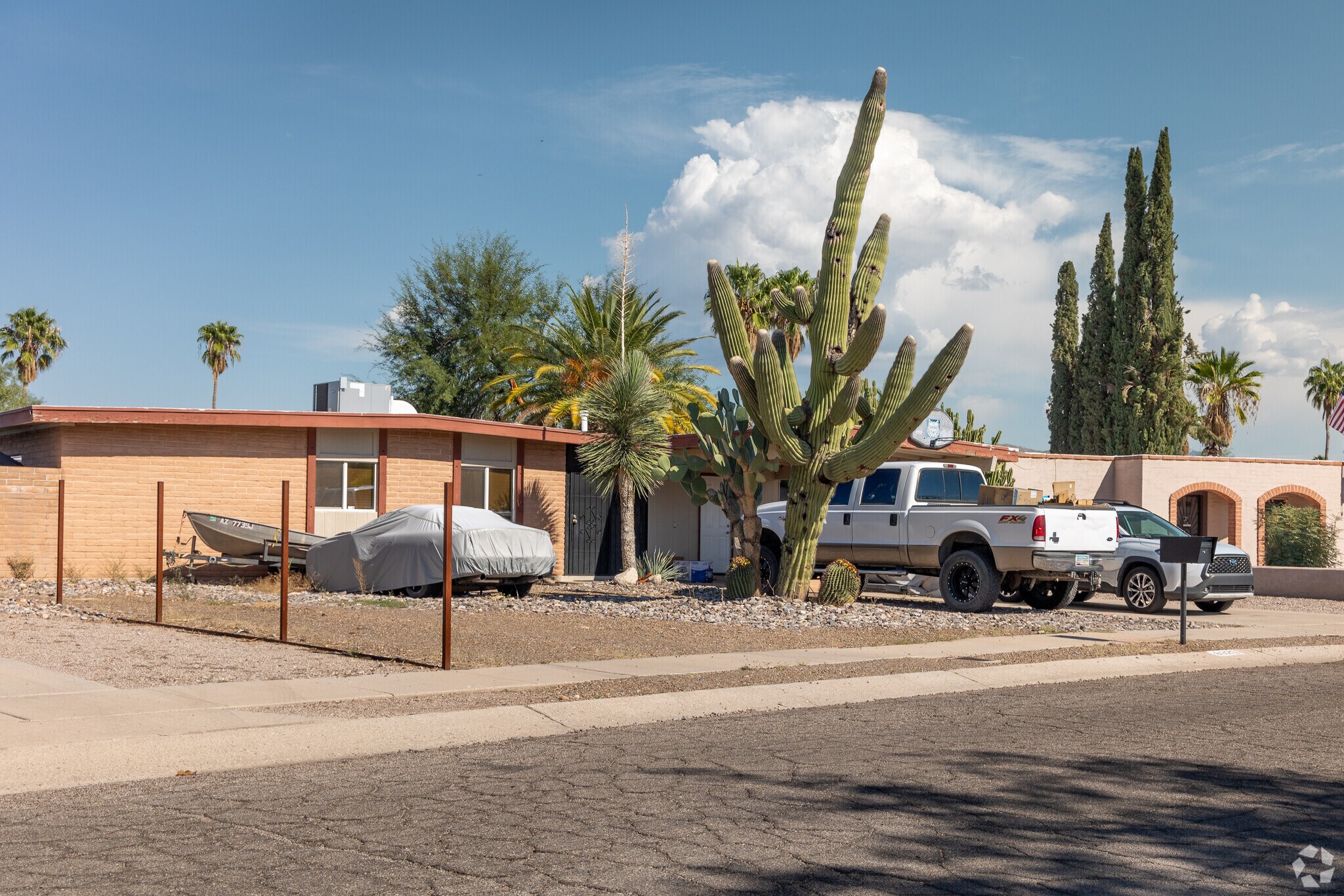 Mortimore is a neighborhood in Tucson, Arizona, just off the I-10 Freeway.