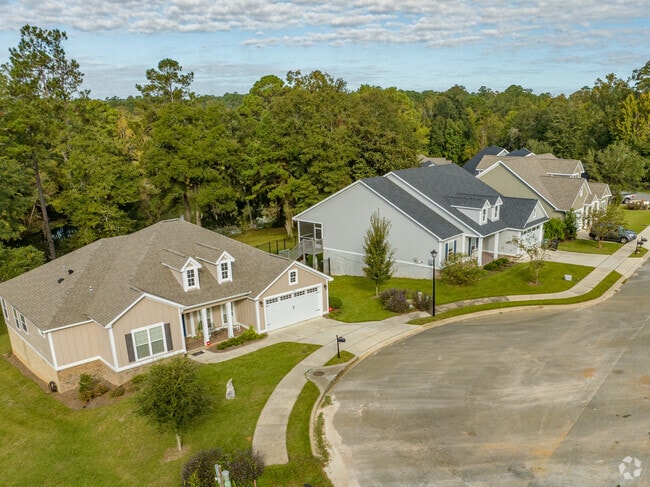 North Tallahassee cul-de-sacs offer quiet living near schools, parks and shopping centers.