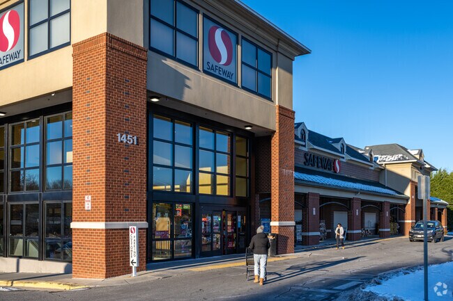 Get all of your grocery shopping done in Arnold at Safeway.Arnold.