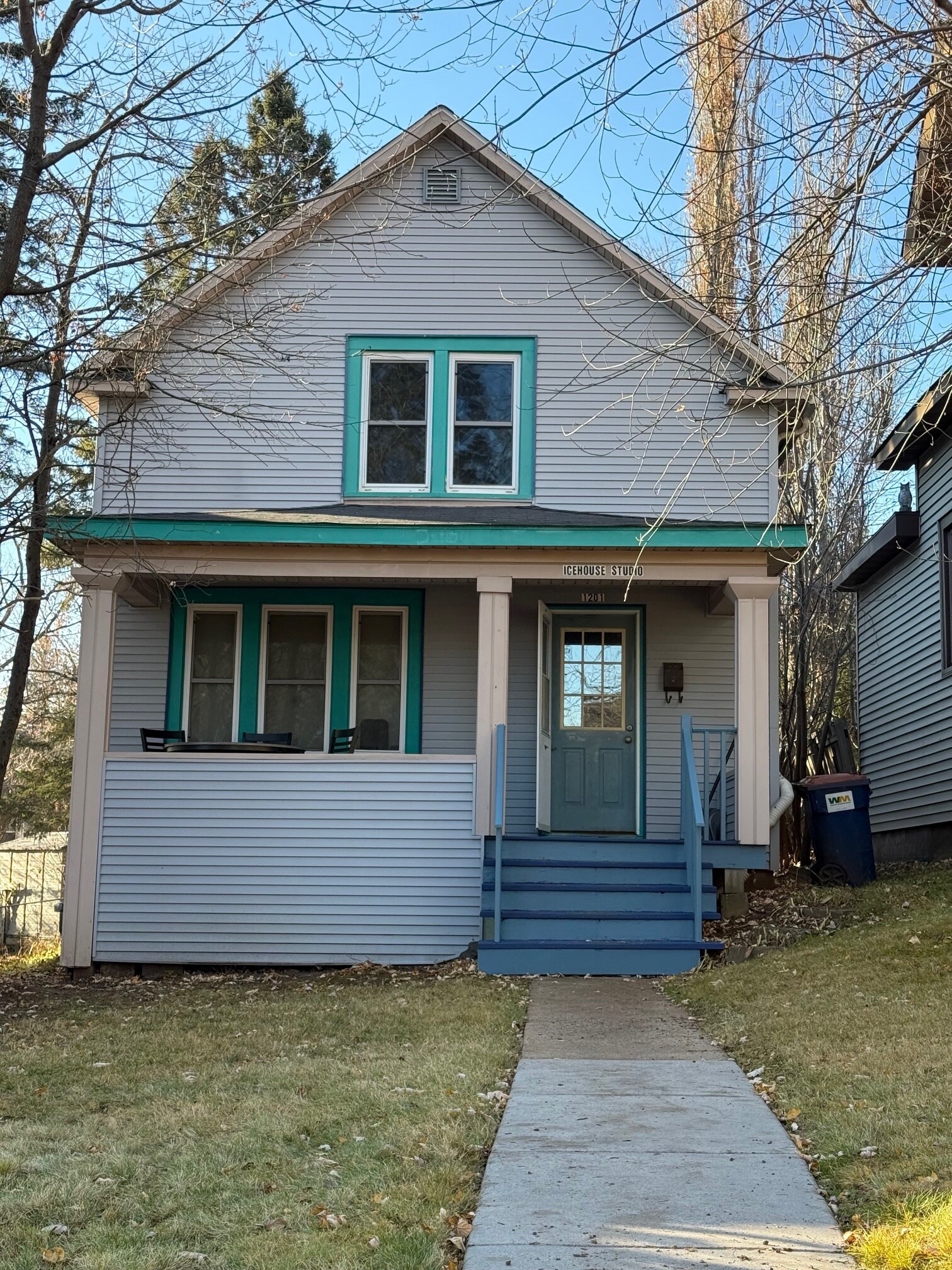 1201 N 7th Ave E unit Upstairs, Duluth, MN 55805 - photo 1