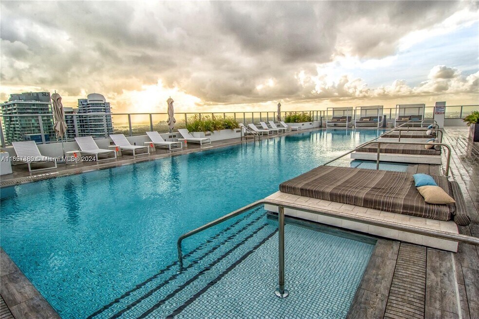 1010 Brickell Ave unit 2109, Miami, FL 33131 - photo 1