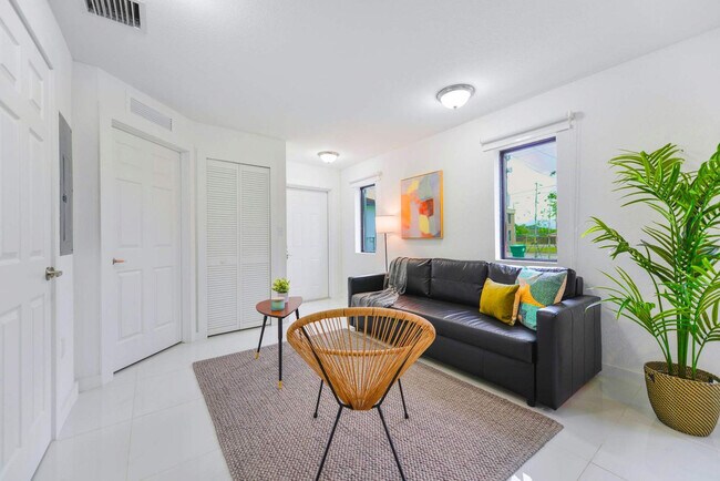 2241 NW 50th St unit FL1-ID1230850P, Miami, FL 33142 - photo 7