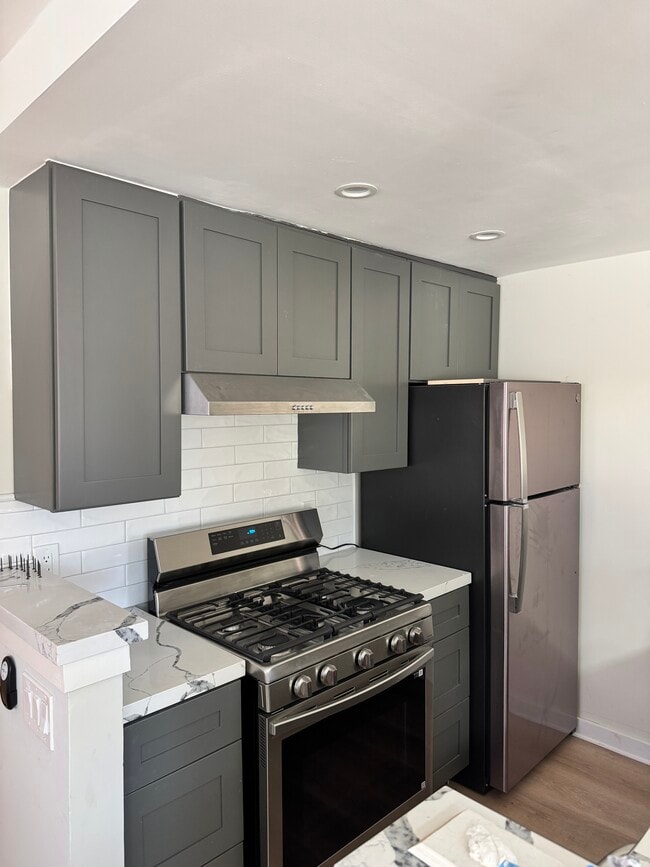 2650 Lake Ave unit Pineridge Condo, Altadena, CA 91001 - photo 2