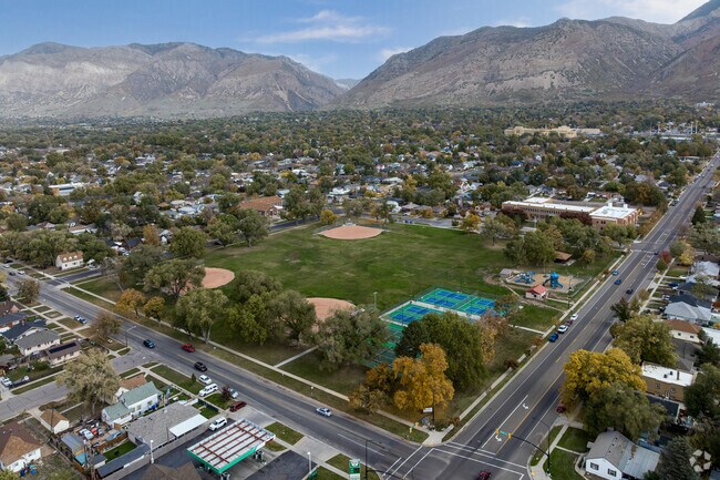 Jefferson is a vibrant neighborhood full of mature trees and majestic mountain views.