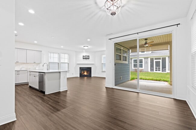 7011 Pickett Place, Carmel, IN 46033 - photo 5