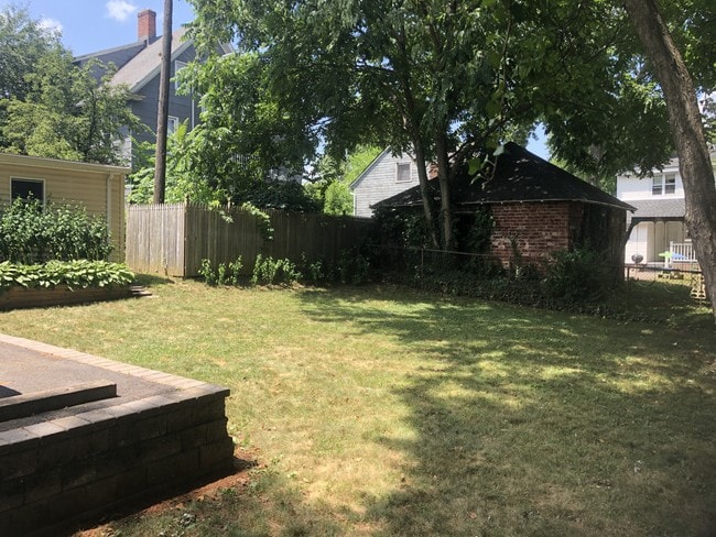 34 Nesbit Ave unit 3, West Hartford, CT 06119 - photo 3