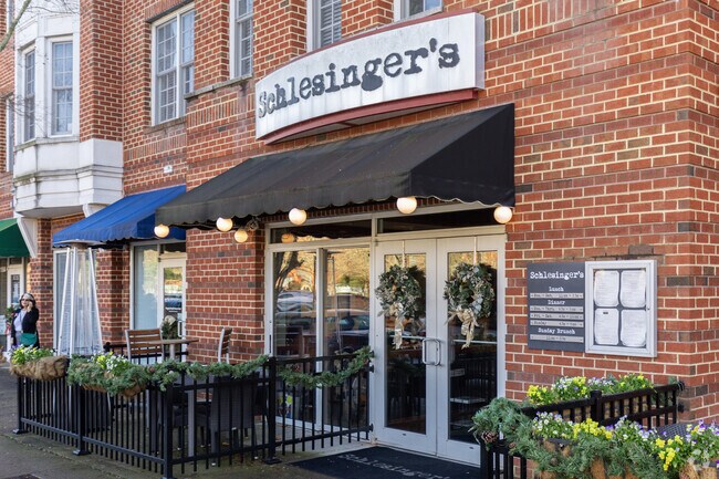 Schlesinger's is the locals' favorite steakhouse in Newport News.