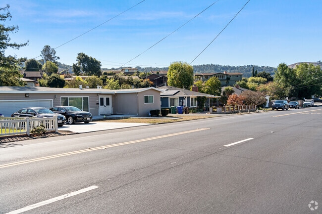 You can find anything from cozy mid-century bungalows to contemporary homes in El Sobrante