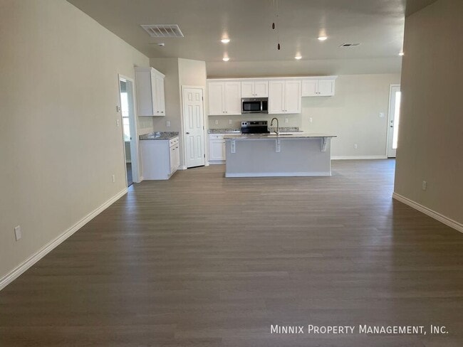 1349 Bajada St, Midland, TX 79705 - photo 2