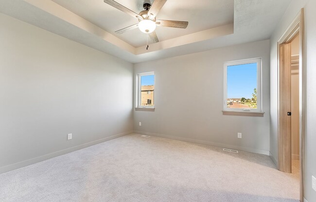 616 N Yankee Ave, Sioux Falls, SD 57110 - photo 5