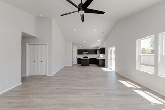 5206 Endicott Dr, Caldwell, ID 83605