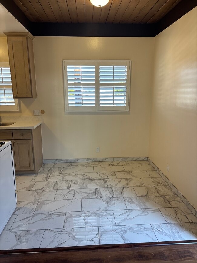 16413 S Dalton Ave unit C, Gardena, CA 90247 - photo 4