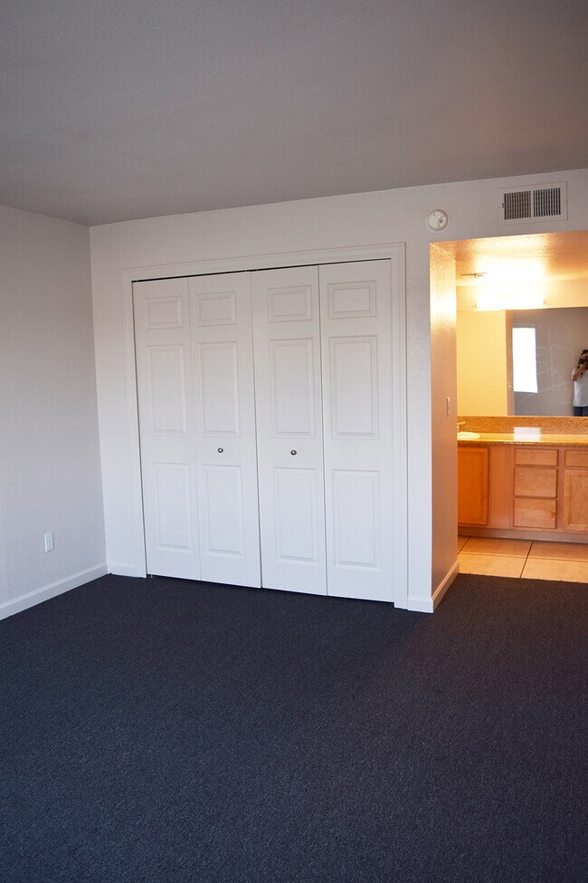 740 W Elm St unit 220, Phoenix, AZ 85013 - photo 7